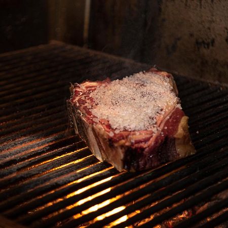 Restaurante Hotel Abadesa Villagonzalo Pedernales Εξωτερικό φωτογραφία